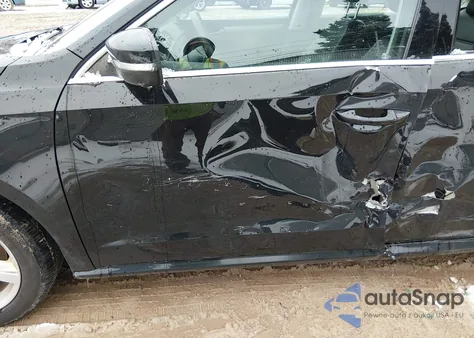 2015 Volkswagen Passat 1.8T Limited Edition z USA, uszkodzony, nr VIN 1VWAS7A38FC120133